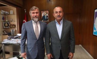 Новинский обсудил украинско-турецкие отношения с главой МИД Турции Новинский обсудил украинско-турецкие отношения с главой МИД Турции