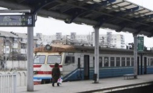 Омелян предлагает местным властям финансировать электрички