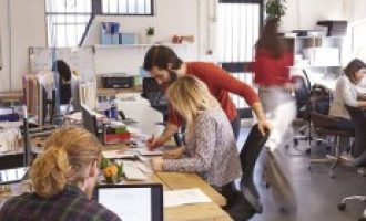 Правительство хочет запретить компаниям брать на работу физлиц-предпренимателей Правительство хочет запретить компаниям брать на работу физлиц-предпренимателей