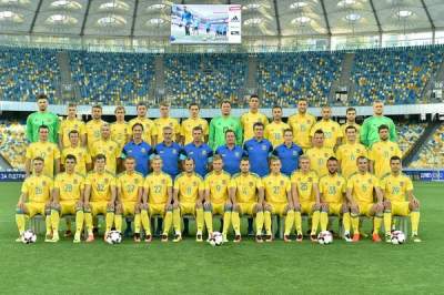 Сборная Украины сохранила 35-ю строку в рейтинге ФИФА