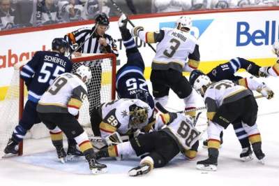 НХЛ: «Вегас» обыграл «Виннипег» и вышел в финал Кубка Стэнли
